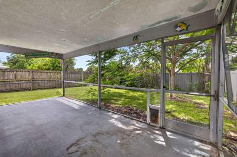 262 Palmetto Court, Jupiter FL - photo 10 of 28