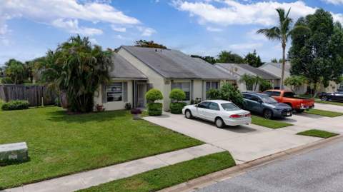 262 Palmetto Court, Jupiter FL - photo 15 of 28