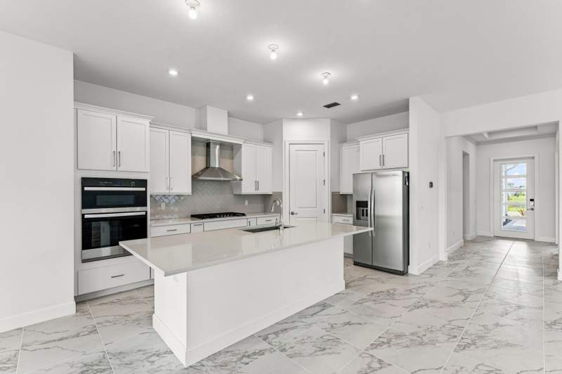 3 bedroom Single Family Residence at 14222 SW Artesia Dr Drive, Seville 6A Phase 2, Port St. Lucie — photo 2