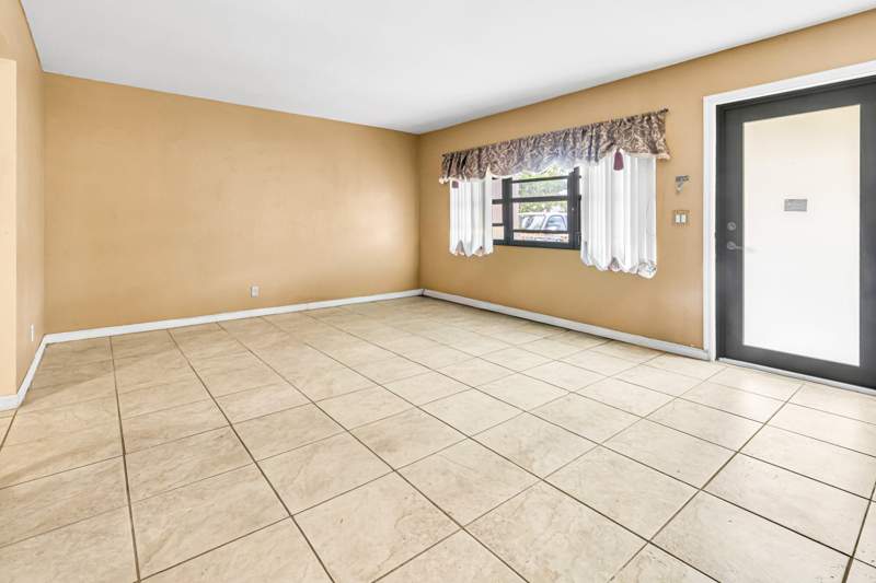 4 bedroom Single Family Residence at 9522 Affirmed Lane, Spanish Isles II, Boca Raton — photo 4