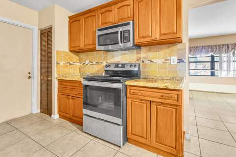 9522 Affirmed Lane, Boca Raton FL - photo 7 of 21