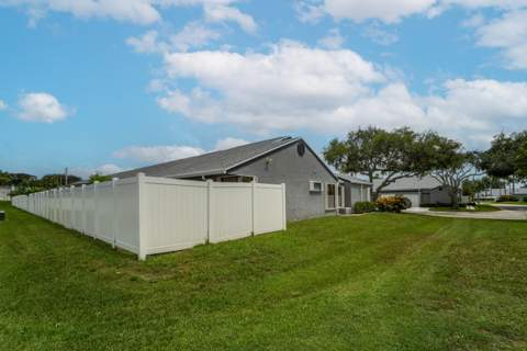 4520 Feivel Road #49, West Palm Beach FL - photo 7 of 48