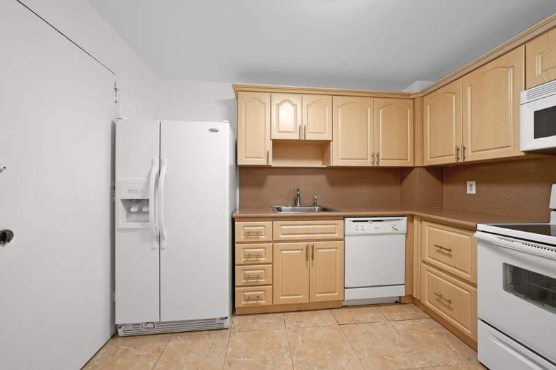 2 bedroom Condominium at 401 Golden Isles Drive #1014, Ocean View Towers, Hallandale Beach — photo 5