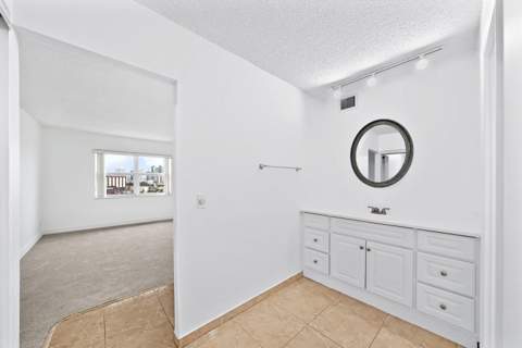 401 Golden Isles Drive #1014, Hallandale Beach FL - photo 16 of 28