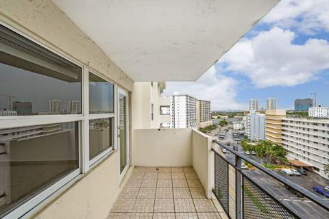 401 Golden Isles Drive #1014, Hallandale Beach FL - photo 21 of 28
