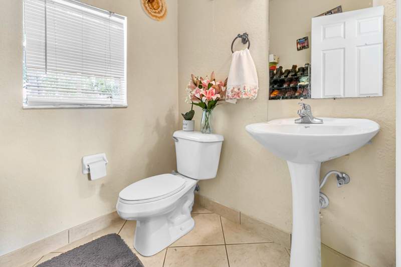 3 bedroom Townhouse at 4205 Emerald Vista, Emerald Lake Townhomes, Lake Worth — photo 3