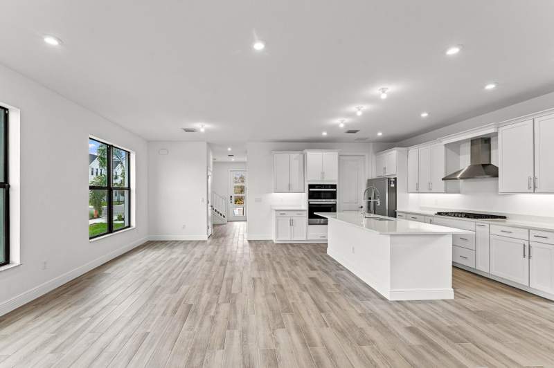 4 bedroom Single Family Residence at 911 SW Newfield Avenue, Newfield Crossroads, Palm City — photo 4