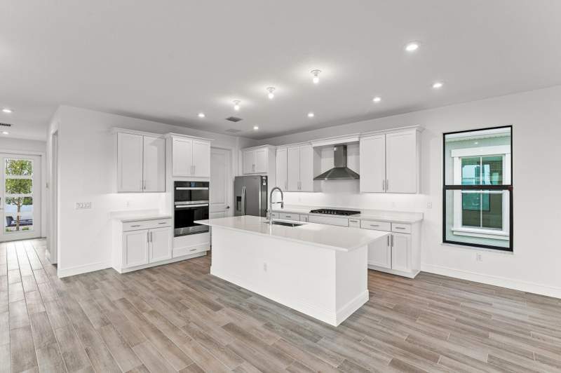 4 bedroom Single Family Residence at 911 SW Newfield Avenue, Newfield Crossroads, Palm City — photo 3
