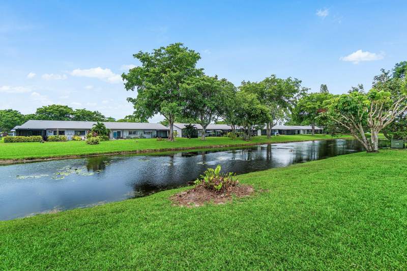 2 bedroom Villa at 14605 Lucy Drive, Delray Villas 3, Delray Beach — photo 2