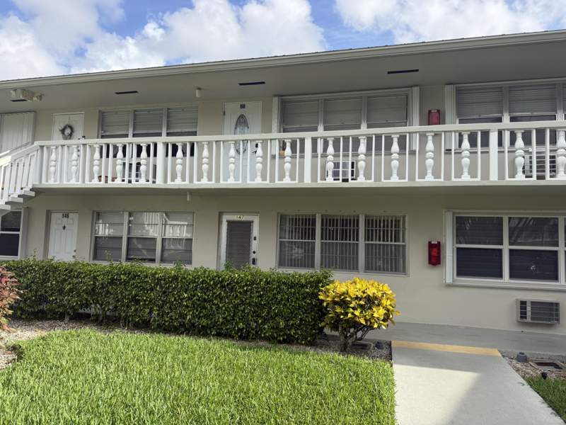 1 bedroom Condominium at 147 Cambridge G, Cambridge Condo, West Palm Beach — photo 2