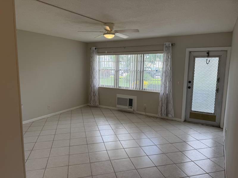 1 bedroom Condominium at 147 Cambridge G, Cambridge Condo, West Palm Beach — photo 3