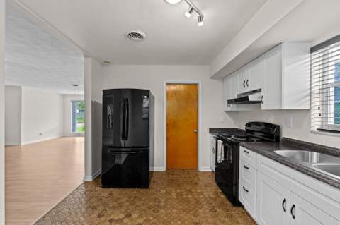 4987 SW 25th Avenue, Dania Beach FL - photo 14 of 40