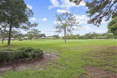 6434 SE Brandywine Court #Apt 105, Stuart FL - photo 7 of 55