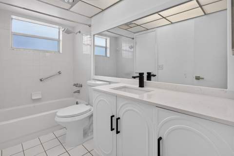5061 W Oakland Park Boulevard #113, Lauderdale Lakes FL - photo 10 of 16