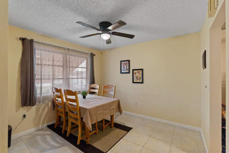 2 bedroom Single Family Residence at 1111 NW 85th Way, Boulevard Heights Sec 9, Pembroke Pines — photo 4