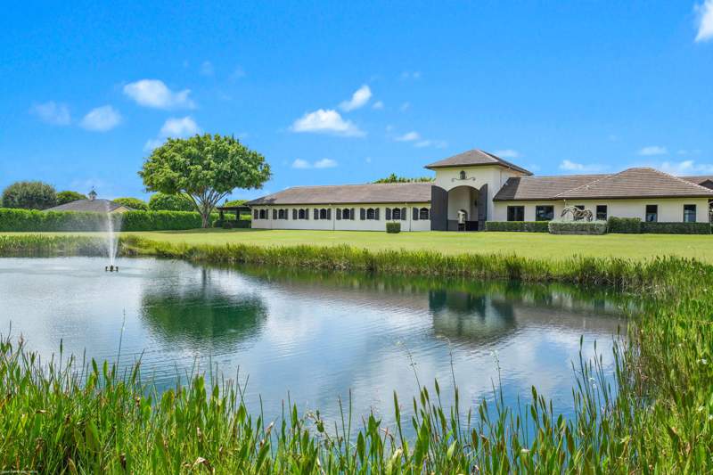 4 bedroom Single Family Residence at 13900 53rd Road, Palm Beach Point East Area, Wellington — photo 2