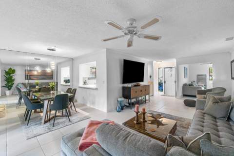 50 Pelican Pointe Drive #2050, Delray Beach FL - photo 8 of 26
