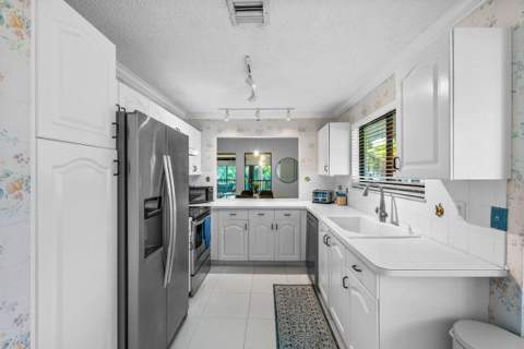 50 Pelican Pointe Drive #2050, Delray Beach FL - photo 13 of 26
