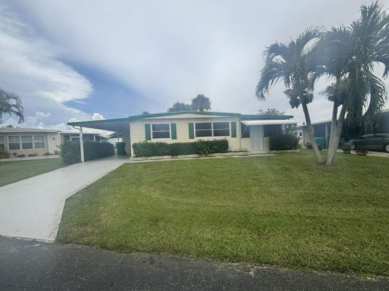 2 bedroom Manufactured Home at 4435 Round Table Court, Sea Meadows, Boynton Beach — photo 3
