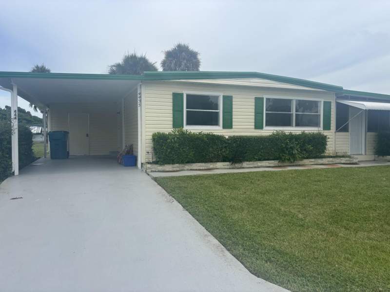 2 bedroom Manufactured Home at 4435 Round Table Court, Sea Meadows, Boynton Beach — photo 2