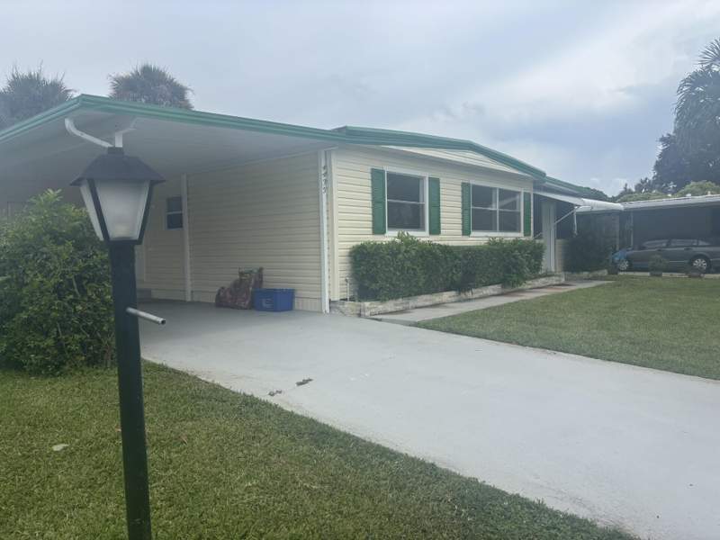 2 bedroom Manufactured Home at 4435 Round Table Court, Sea Meadows, Boynton Beach — photo 5