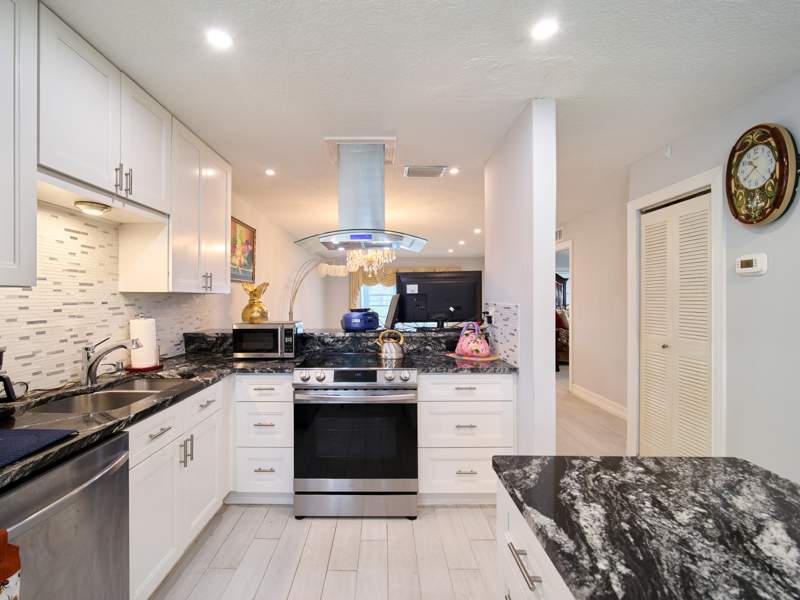 2 bedroom Villa at 133 Lake Olive Drive, Golden Lakes Village, West Palm Beach — photo 3