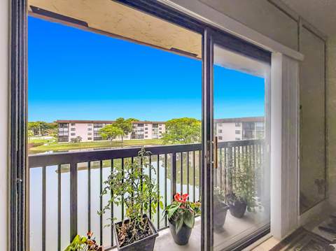 4970 E Sabal Palm Boulevard #412, Tamarac FL - photo 18 of 40