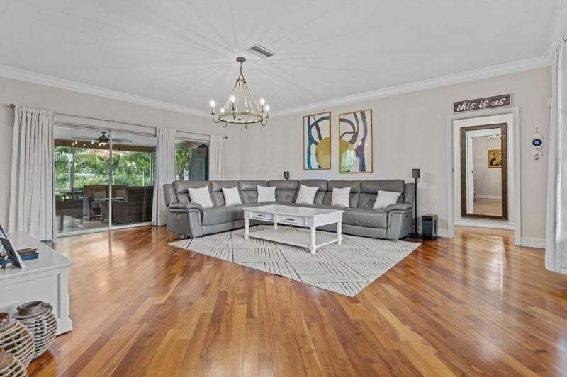 2 bedroom Single Family Residence at 3929 Lowson Boulevard, Sherwood Park, Delray Beach — photo 3