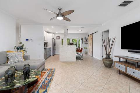 2380 SW 15th Street, Fort Lauderdale FL - photo 6 of 34