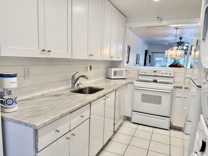2 bedroom Condominium at 1421 NW 19th Terrace #102, Pines Of Delray North Condo, Delray Beach — photo 4