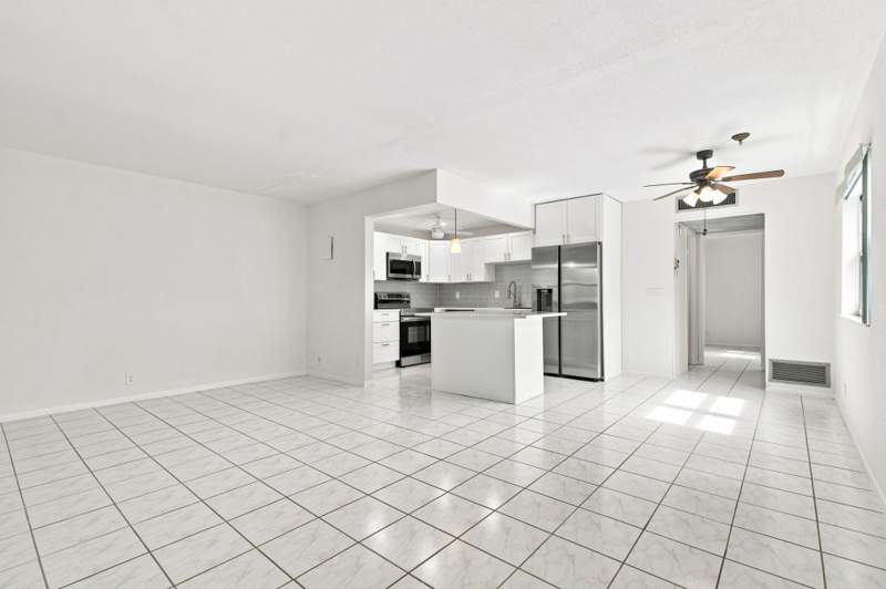 1 bedroom Condominium at 294 Tuscany Lane #f, Kings Point Tuscany Condos, Delray Beach — photo 5