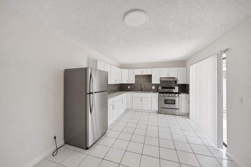 2 bedroom Condominium at 2173 White Pine Circle #C, Pines 2, Greenacres — photo 5