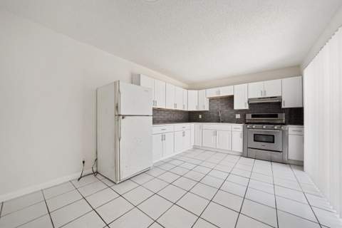 2173 White Pine Circle #C, Greenacres FL - photo 8 of 15