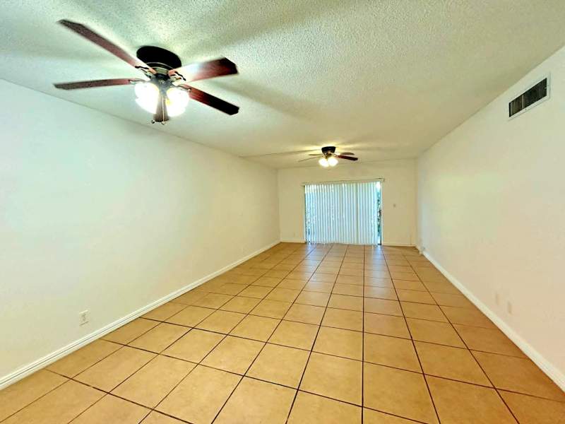 2 bedroom Condominium at 2960 Riverside Drive #113-2, Foxwood Hollow At Coral Springs, Coral Springs — photo 3