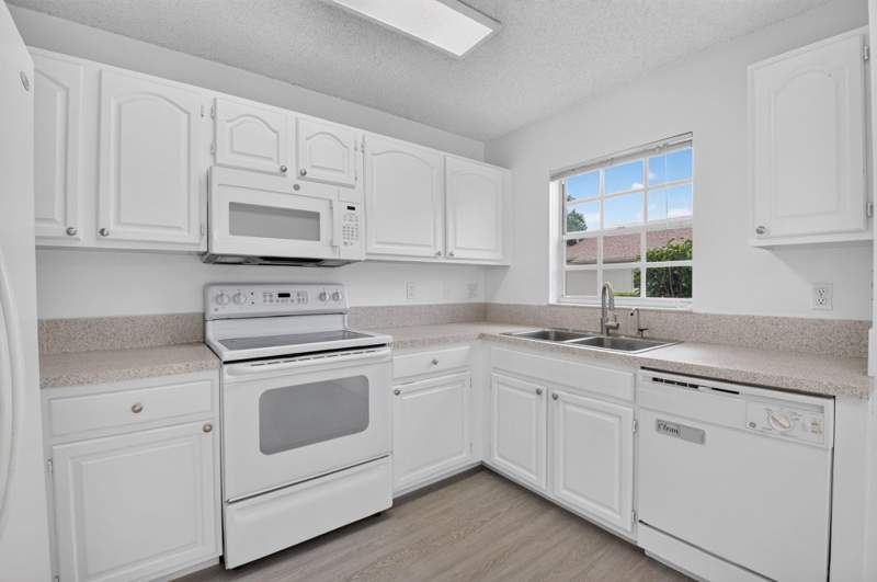 3 bedroom Villa at 9621 Boca Gardens Circle #C, Boca Gardens, Boca Raton — photo 4