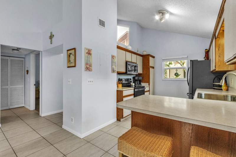 4 bedroom Townhouse at 111 Maplecrest Circle, Maplecrest, Jupiter — photo 4