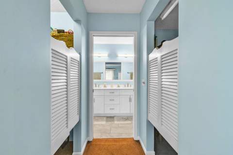 111 Maplecrest Circle, Jupiter FL - photo 11 of 30
