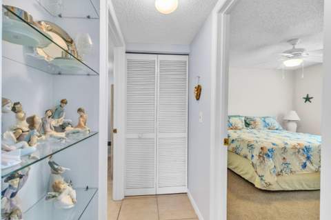 111 Maplecrest Circle, Jupiter FL - photo 14 of 30