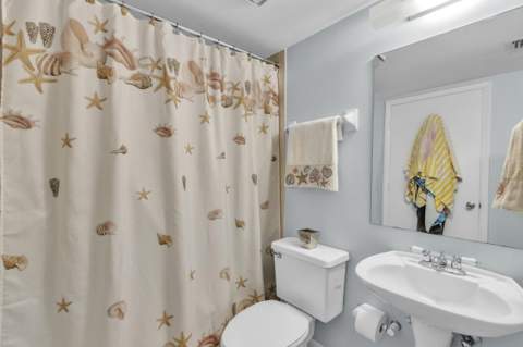 111 Maplecrest Circle, Jupiter FL - photo 18 of 30