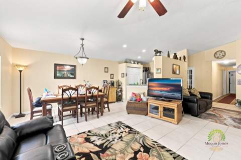 5863 Azalea Circle, West Palm Beach FL - photo 14 of 49