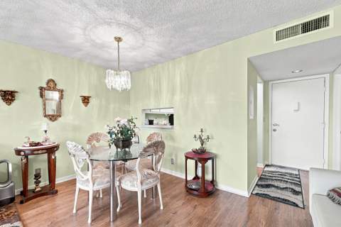 5370 Las Verdes Circle #304, Delray Beach FL - photo 9 of 26