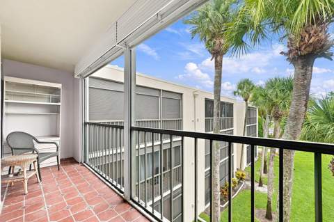 5370 Las Verdes Circle #304, Delray Beach FL - photo 20 of 26