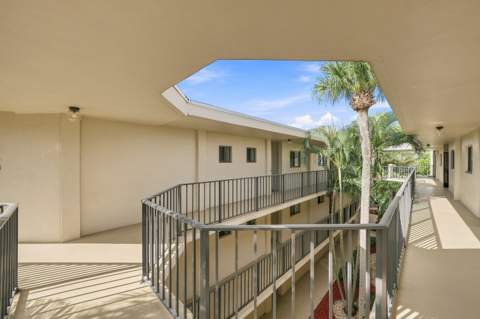 5370 Las Verdes Circle #304, Delray Beach FL - photo 22 of 26