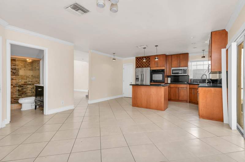 4 bedroom Single Family Residence at 5486 NW 44th Way, Winston Park Section Two-A, Coconut Creek — photo 3