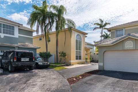 5486 NW 44th Way, Coconut Creek FL - photo 14 of 15