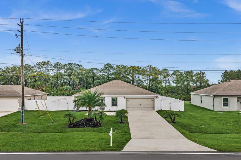 3 bedroom Single Family Residence at 2518 SW Savage Boulevard, Port St Lucie Section 35, Port St. Lucie — photo 2
