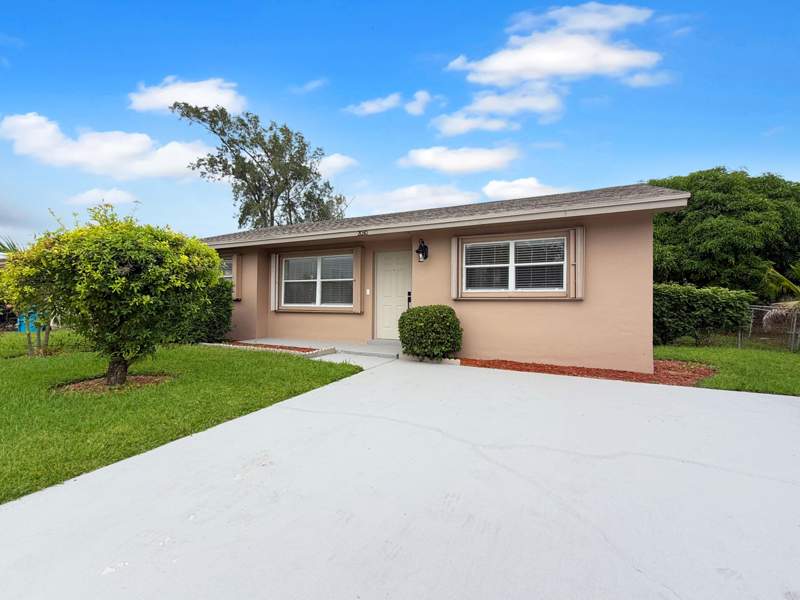 3 bedroom Single Family Residence at 2030 NE 1st Lane, Boynton Ridge, Boynton Beach — photo 4