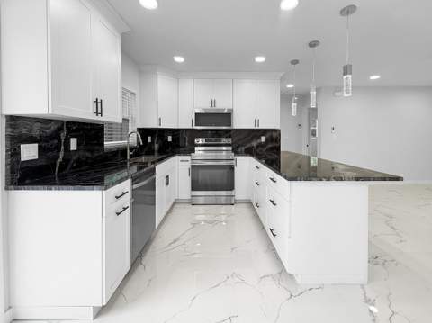 2030 NE 1st Lane, Boynton Beach FL - photo 11 of 27