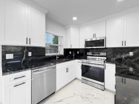 2030 NE 1st Lane, Boynton Beach FL - photo 12 of 27
