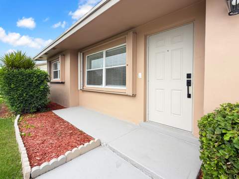 2030 NE 1st Lane, Boynton Beach FL - photo 6 of 27